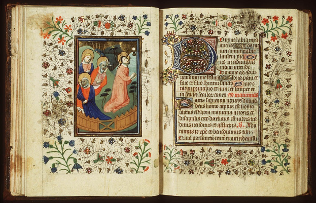 Offenes Buch mit einer illuminierten Manuskriptseite, die ein farbenfrohes Gemälde einer Gruppe von Menschen und Text zeigt, umgeben von detaillierten Verzierungen.