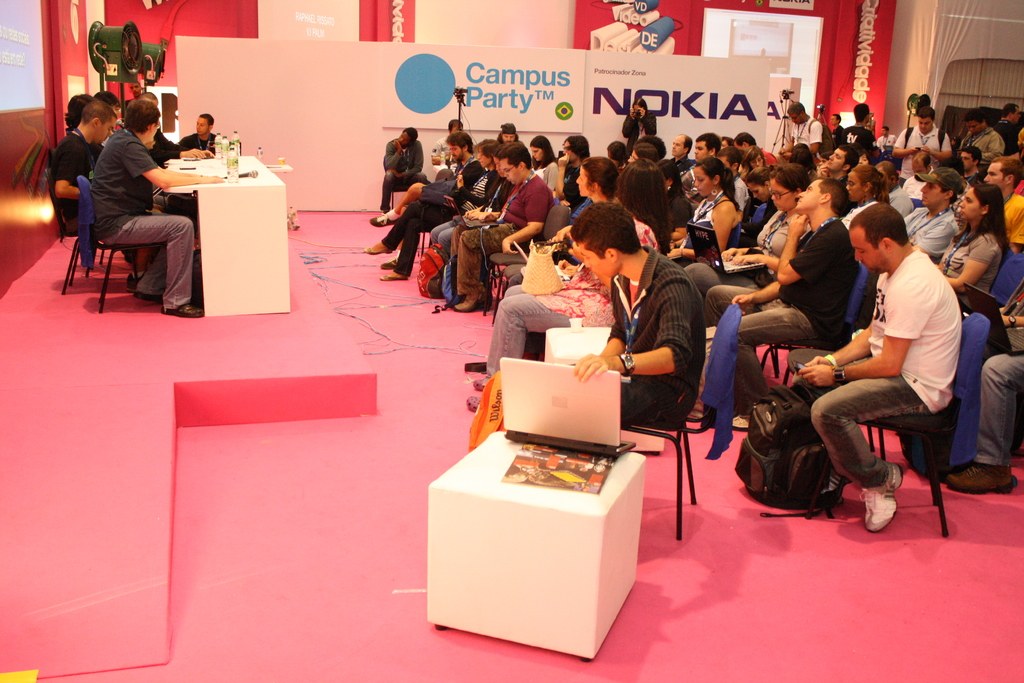 Kyle Cooke verrät bei Cannes Lions 'Virtual Reali-Tea' Live-Podcast eine überraschende Verabredung