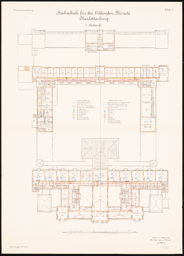 Ein detaillierter Grundrissplan des Schlosshof in Dresden, Deutschland, mit Text, der das Gebäude layout beschreibt.