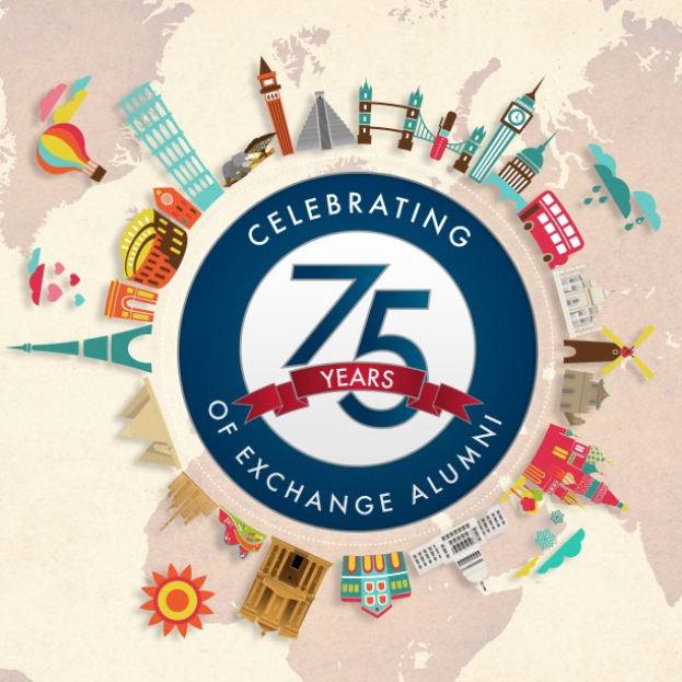 Plakat zum 75-jährigen Jubiläum von Exchange Alumni mit blauem Logo und farbiger Globe-Illustration mit strahlender Sonne.